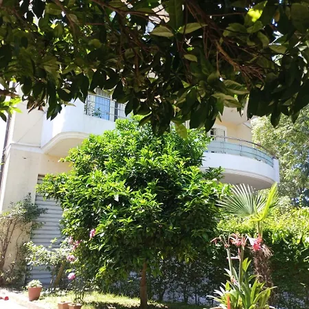 Nyaraló Serenity's Sunset Terrace *