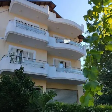 Serenity's Sunset Terrace 펜션 Shkodër