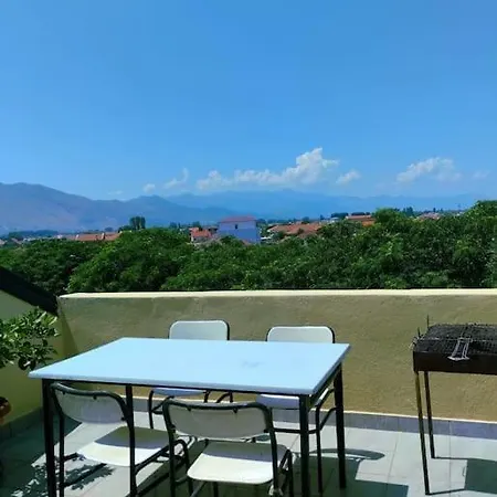 Serenity's Sunset Terrace 펜션 Shkodër