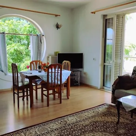 Holiday home Serenity's Sunset Terrace *