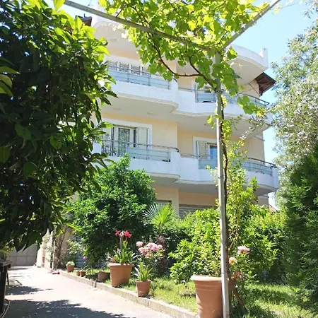 Holiday home Serenity's Sunset Terrace